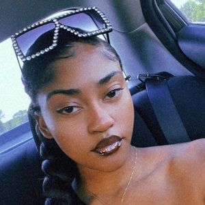 Meet your Posher, Gabrielle